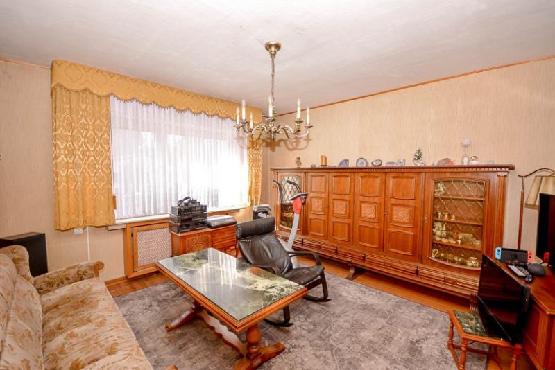 Brühl Familienparadies mit viel Platz am Schlosspark mit großem Garten und zentraler Lage Haus kaufen