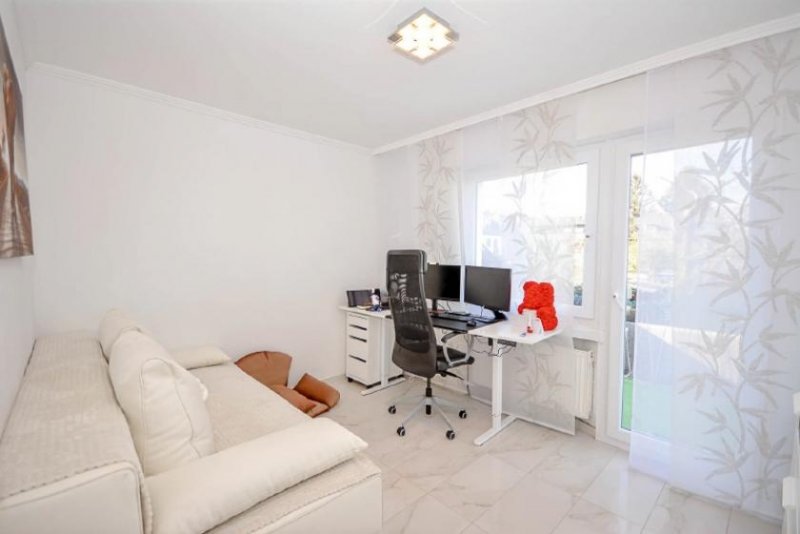 Brühl VOCHEM: Wohn- und Geschäftshaus nahe der KVB-Haltestelle Haus kaufen