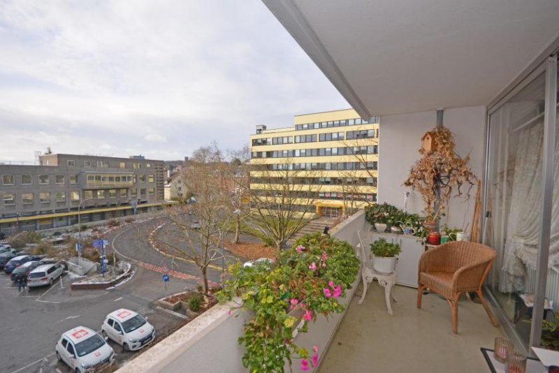 Brühl Wohnung in sehr zentraler Lage von Brühl, barrierefrei und 2 Balkone (bezugsfrei) Wohnung kaufen