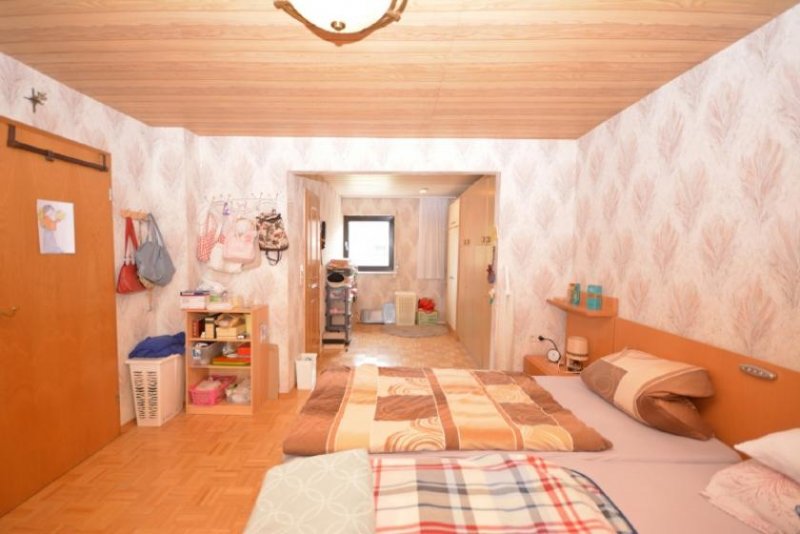 Hürth Doppelhaushälfte mit viel Potenzial in Hürth-Berrenrath Haus kaufen