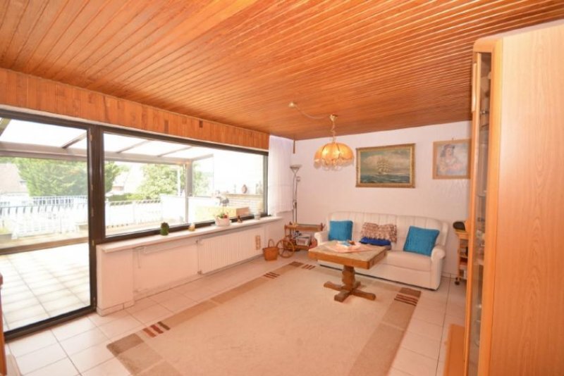 Hürth Doppelhaushälfte mit viel Potenzial in Hürth-Berrenrath Haus kaufen