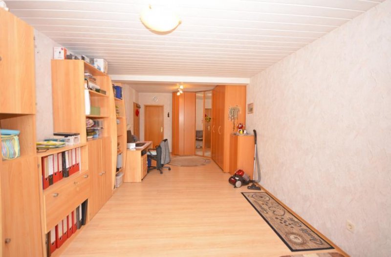 Hürth Doppelhaushälfte mit viel Potenzial in Hürth-Berrenrath Haus kaufen