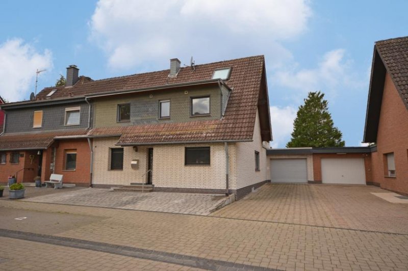 Hürth Doppelhaushälfte mit viel Potenzial in Hürth-Berrenrath Haus kaufen