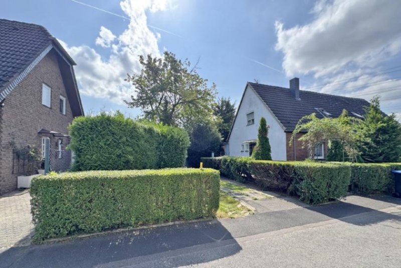 Hürth Platz für Ihre Ideen: Großzügiges Baugrundstück in begehrter Lage von Efferen Grundstück kaufen