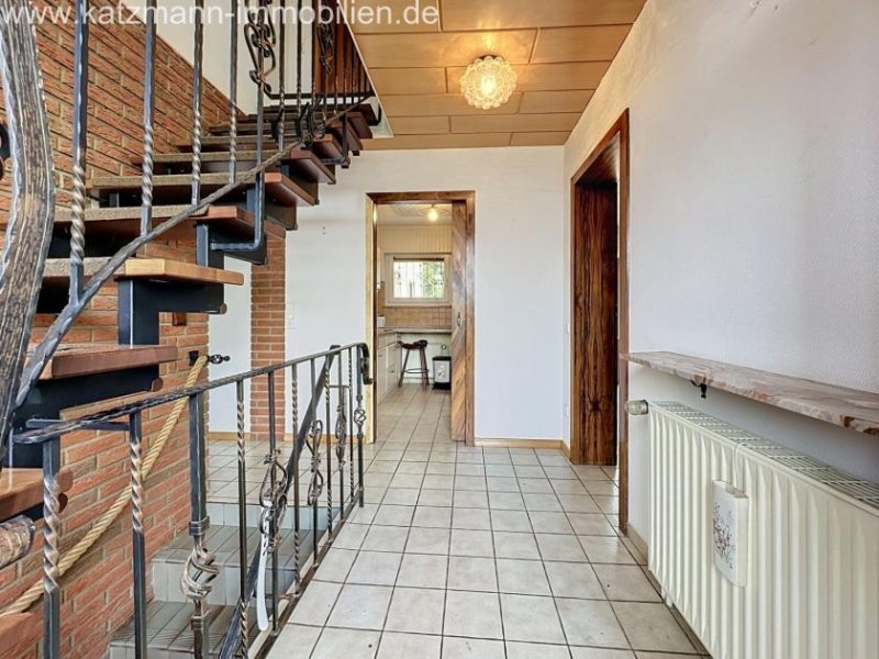 Erftstadt Exklusives Einfamilienhaus mit viel Platz -        Top-Lage in Erftstadt-Lechenich Haus kaufen