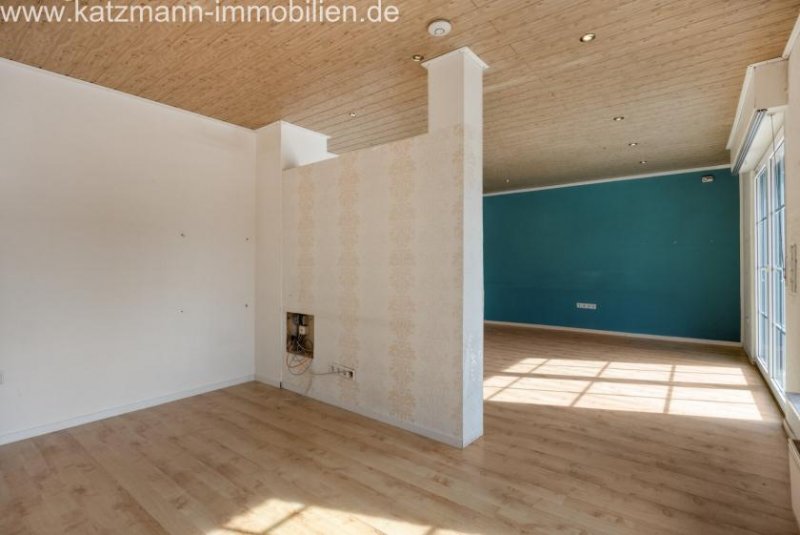 Erftstadt Freistehendes Einfamilienhaus mit großem Garten zu verkaufen Haus kaufen