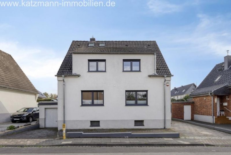 Erftstadt Ihr neues Familienparadies: Großzügiges Haus mit Garten & Wellnessbereich Haus kaufen