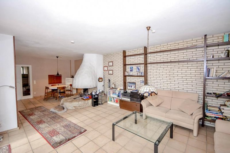 Wesseling Barrierearmer Bungalow mit Kamin, Garten und Sauna in ruhiger Wohnlage von Wesseling-Keldenich Haus kaufen