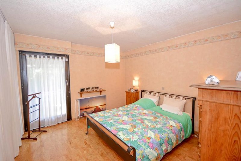 Wesseling Bungalow mit schönem Garten in Berzdorf Haus kaufen