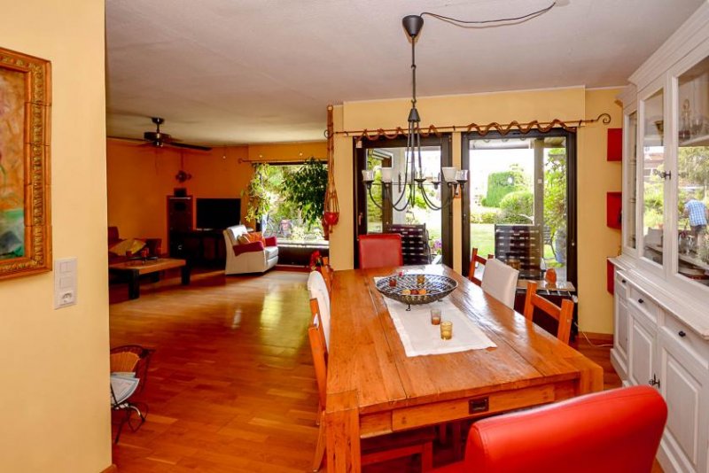 Wesseling Bungalow mit schönem Garten in Berzdorf Haus kaufen