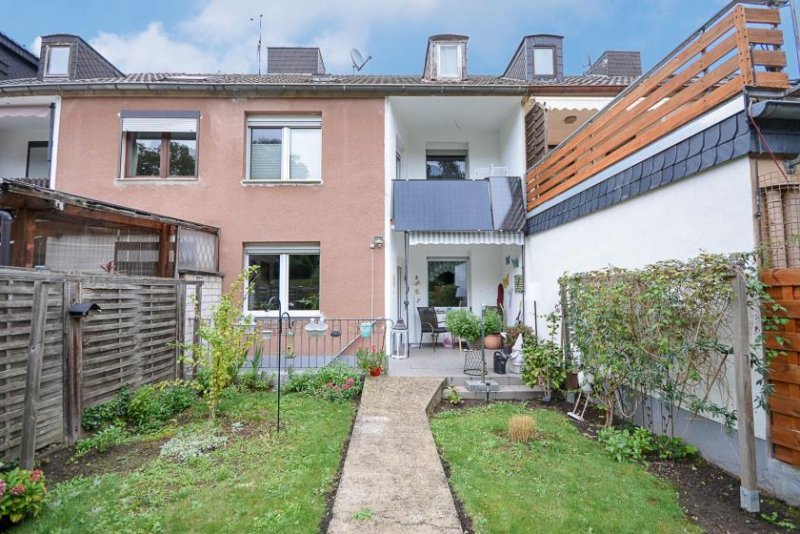 Wesseling Dreifamilienhaus im Zentrum - renoviert & solide vermietet Haus kaufen