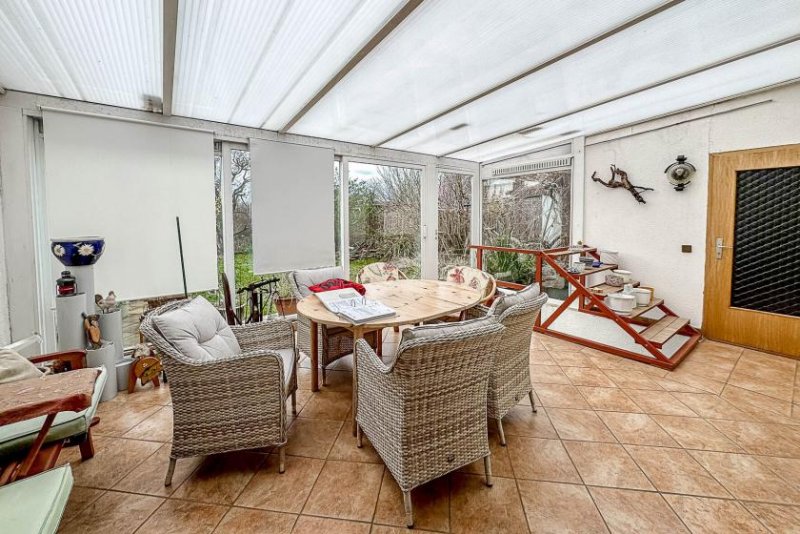 Wesseling Eckhaus mit Wintergarten und Garage in Wesseling-Keldenich - ruhige Wohnlage Haus kaufen