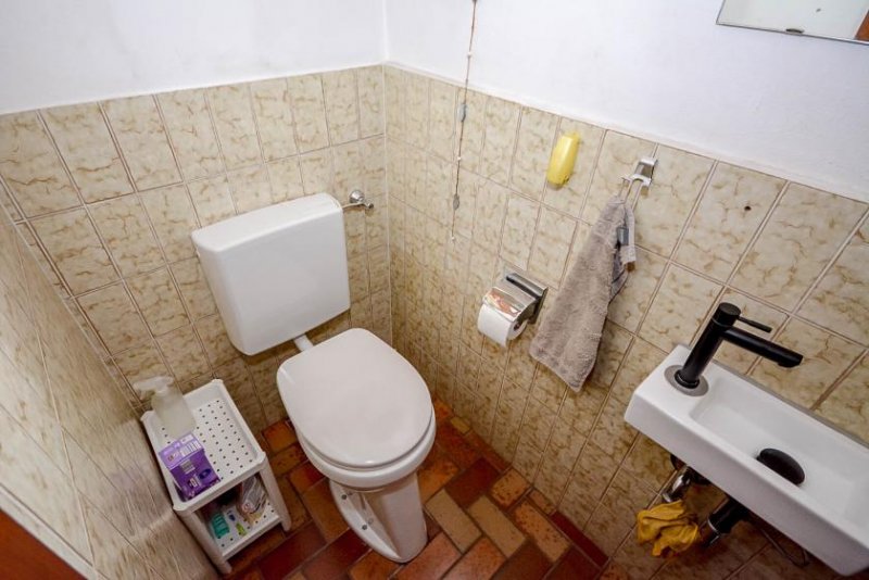 Wesseling Familienfreundliches Eckhaus mit Gartensauna und kleinem Pool in Keldenich Haus kaufen