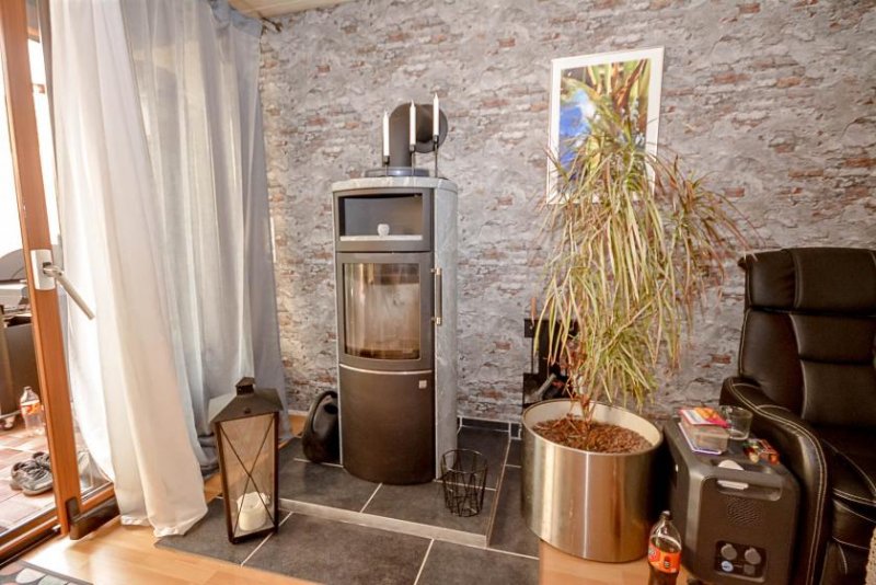 Wesseling Familienfreundliches Eckhaus mit Gartensauna und kleinem Pool in Keldenich Haus kaufen