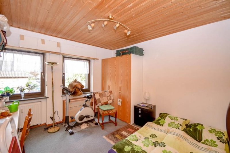 Wesseling Gepflegtes Mehrfamilienhaus in zentraler Lage - zur Eigennutzung oder als Kapitalanlage Haus kaufen