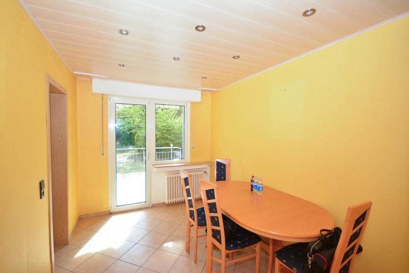Wesseling Mehrfamilien- oder Mehrgenerationenhaus mit großem Garten in Berzdorf (bezugsfrei) Haus kaufen