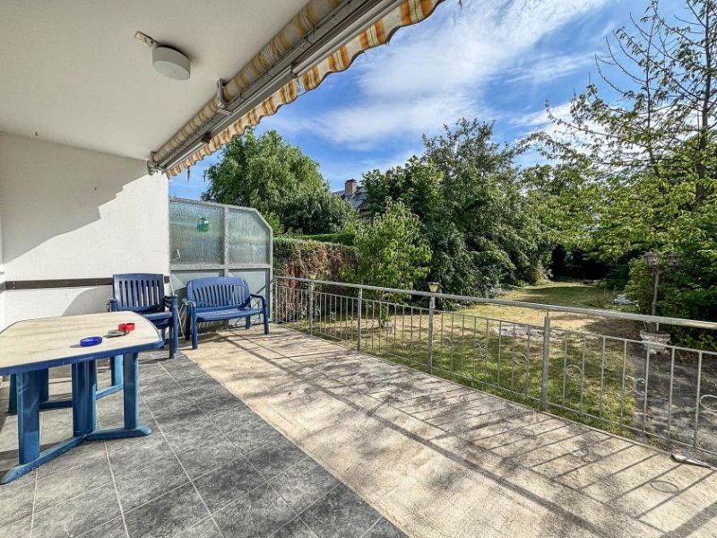 Wesseling Mehrfamilien- oder Mehrgenerationenhaus mit großem Garten in Berzdorf (bezugsfrei) Haus kaufen