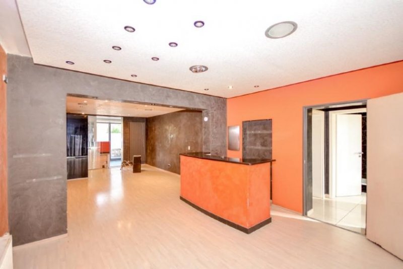 Wesseling Wohn- und Geschäftshaus in zentraler Lage von Wesseling (bezugsfrei) Haus kaufen