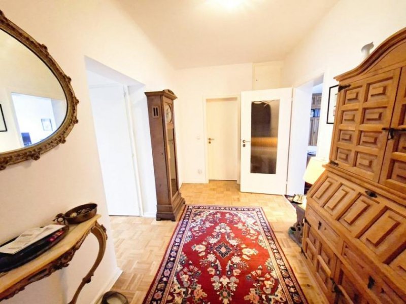 Köln CITYHOUSE: Rheinnähe schöne 2 Zimmer Wohnung im Agnesviertel, vermietet, mit Balkon, Aufzug, Keller Wohnung kaufen