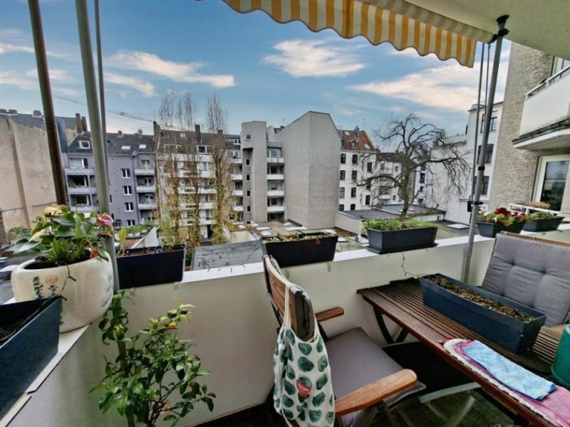 Köln CITYHOUSE: Rheinnähe schöne 2 Zimmer Wohnung im Agnesviertel, vermietet, mit Balkon, Aufzug, Keller Wohnung kaufen