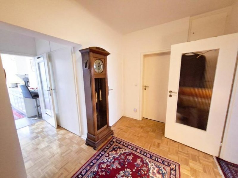 Köln CITYHOUSE: Rheinnähe schöne 2 Zimmer Wohnung im Agnesviertel, vermietet, mit Balkon, Aufzug, Keller Wohnung kaufen