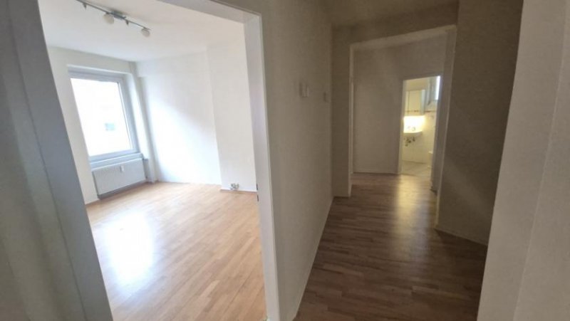 Köln Ideale Wohnung für Studenten-WG in ruhiger, zentraler Innenstadtlage (A380) Wohnung kaufen