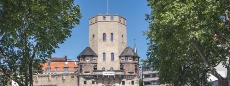 Köln KÖLN: KOMFORTABLE 4 Zi. WOHNUNG mit gediegener Ausstattung Wohnung kaufen