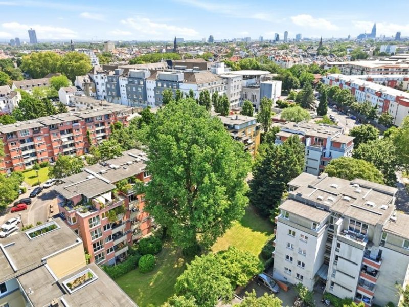 Köln 4-Zimmer Wohnung mit Loggia in Köln-Nippes zu kaufen. Mit Einbauküche und Gartennutzung Wohnung kaufen