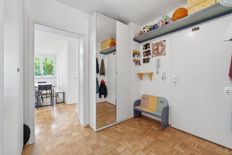 Köln 4-Zimmer Wohnung mit Loggia in Köln-Nippes zu kaufen. Mit Einbauküche und Gartennutzung Wohnung kaufen