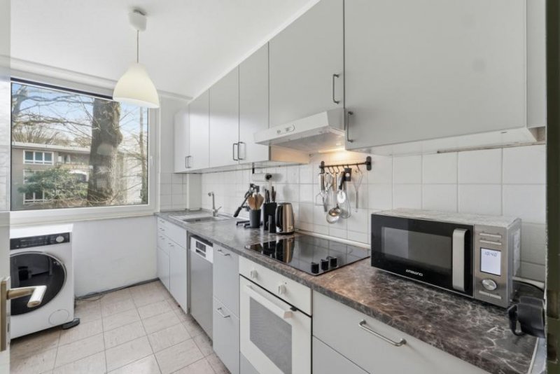 Köln 4-Zimmer Wohnung mit Loggia und Tiefgaragenstellplatz in Köln-Niehl Wohnung kaufen