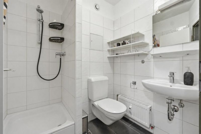 Köln 4-Zimmer Wohnung mit Loggia und Tiefgaragenstellplatz in Köln-Niehl Wohnung kaufen