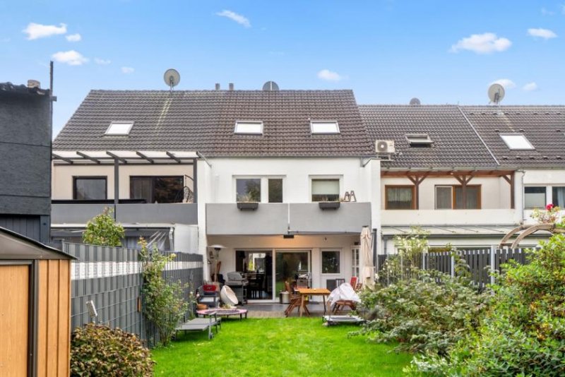 Köln Reihenmittelhaus mit schönem großen Grundstück in Köln-Esch/Auweiler Haus kaufen