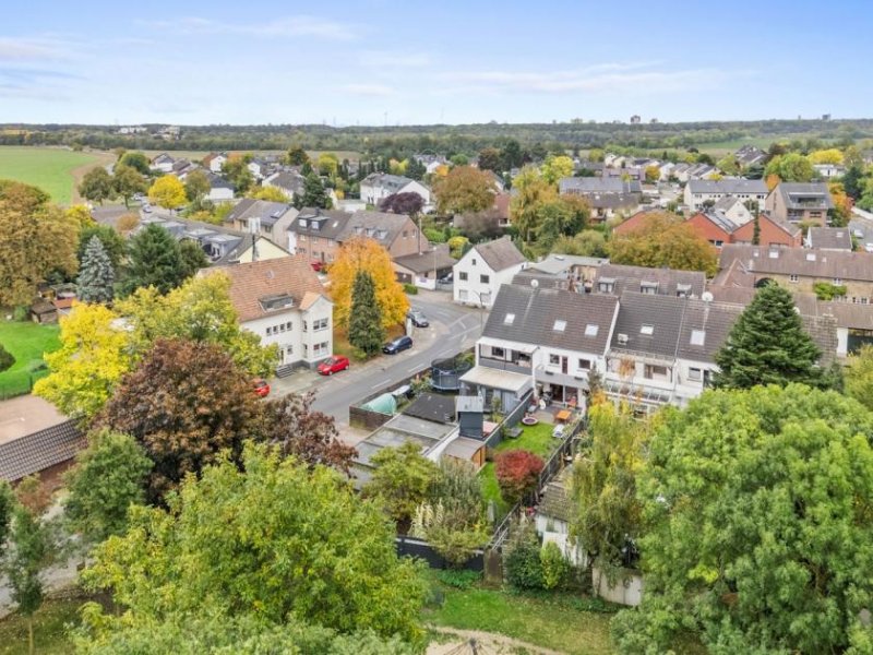 Köln Reihenmittelhaus mit schönem großen Grundstück in Köln-Esch/Auweiler Haus kaufen