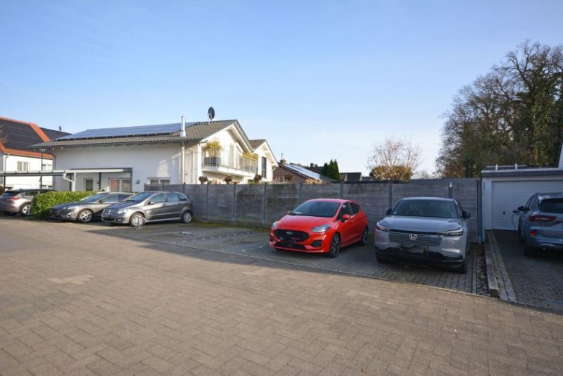 Köln Freistehendes 8-Familienhaus in Köln-Fühlingen Haus kaufen