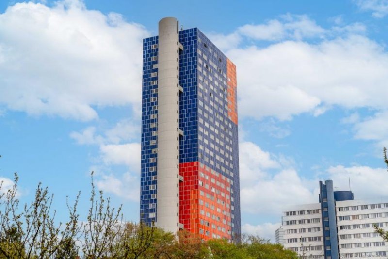 Köln Herkules-Hochhaus Köln: Sanierte, flexible 4-Zimmer-Wohnung für Eigennutzer & Anleger Wohnung kaufen