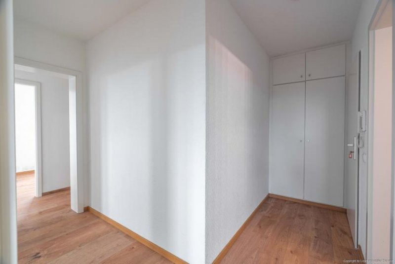 Köln Herkules-Hochhaus Köln: Sanierte, flexible 4-Zimmer-Wohnung für Eigennutzer & Anleger Wohnung kaufen
