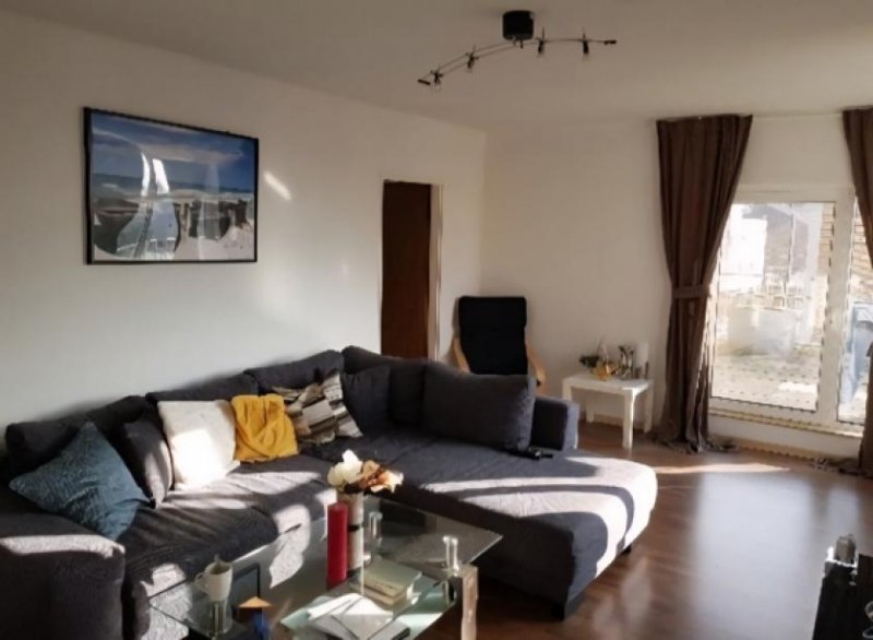 Köln Wohn-Geschäftshaus mit Zahnarztpraxis 3 Wohnungen,
Ateliers,Mobilfunkmasten,Parkplätzen in Top-Lage! Haus kaufen