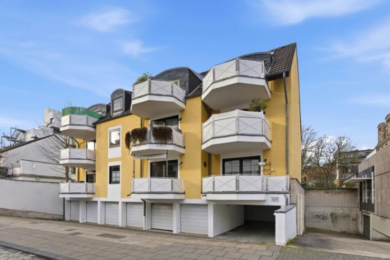 Köln 3 Zimmer Wohnung mit Balkon und Garage in Köln-Bayenthal Wohnung kaufen