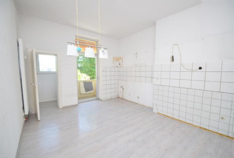 Köln Dreifamilienhaus mit schönem Garten im Herzen von Sürth Haus kaufen