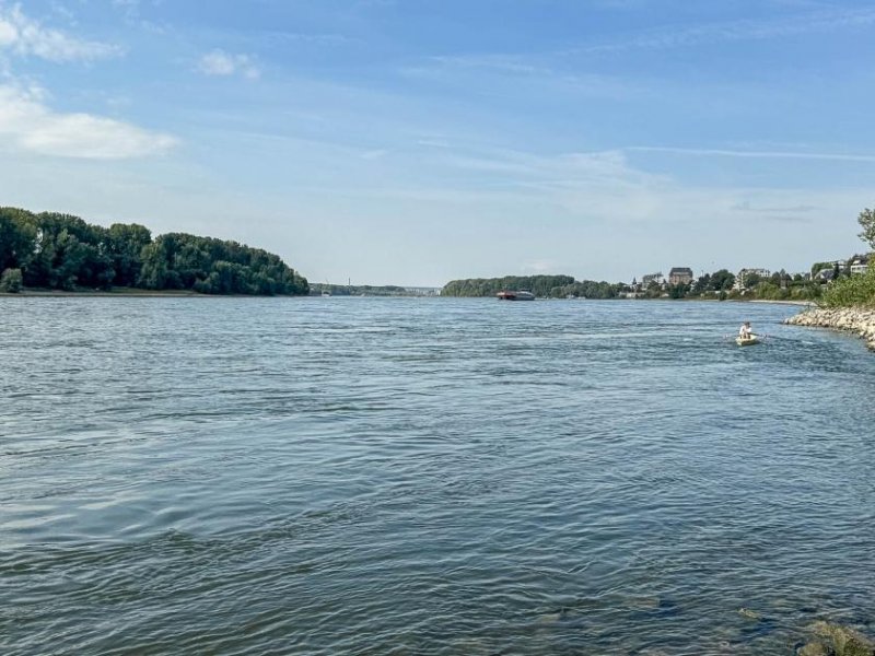 Köln Gut geschnittene Dreizimmerwohnung in Köln-Weiß, 150 m zum Rhein Wohnung kaufen