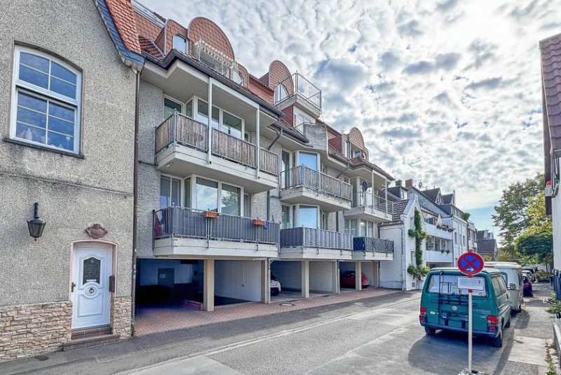 Köln Gut geschnittene Dreizimmerwohnung in Köln-Weiß, 150 m zum Rhein Wohnung kaufen