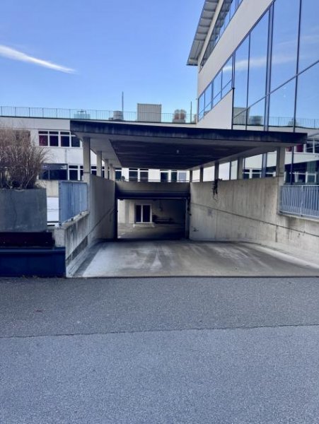 Bergheim Raum für Wachstum: Attraktive Gewerbehalle mit Büro & Aufenthaltsraum Gewerbe kaufen