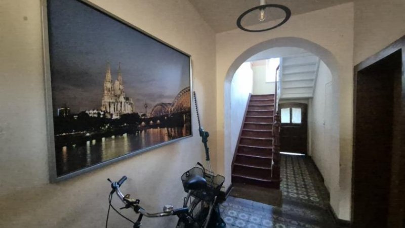 Köln 2 denkmalgeschützte Mehrfamilienhäuser, 6 Wohnungen, riesiger Garten (A386K) Haus kaufen