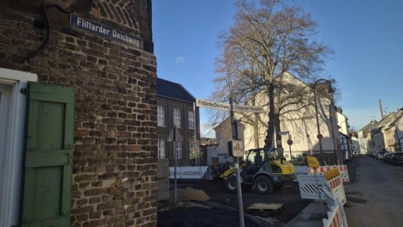 Köln 2 denkmalgeschützte Mehrfamilienhäuser, 6 Wohnungen, riesiger Garten (A386KA) Haus kaufen