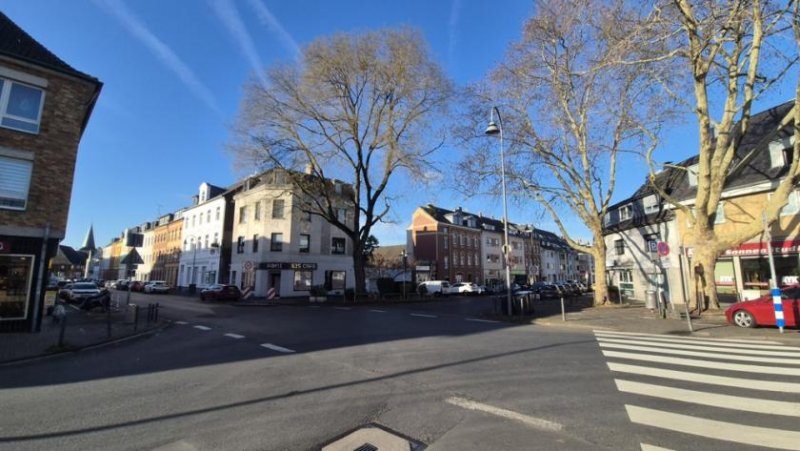 Köln 2 Mehrfamilienhäuser, 6 Wohnungen, denkmalgeschützt, riesiger Garten (A381K) Haus kaufen