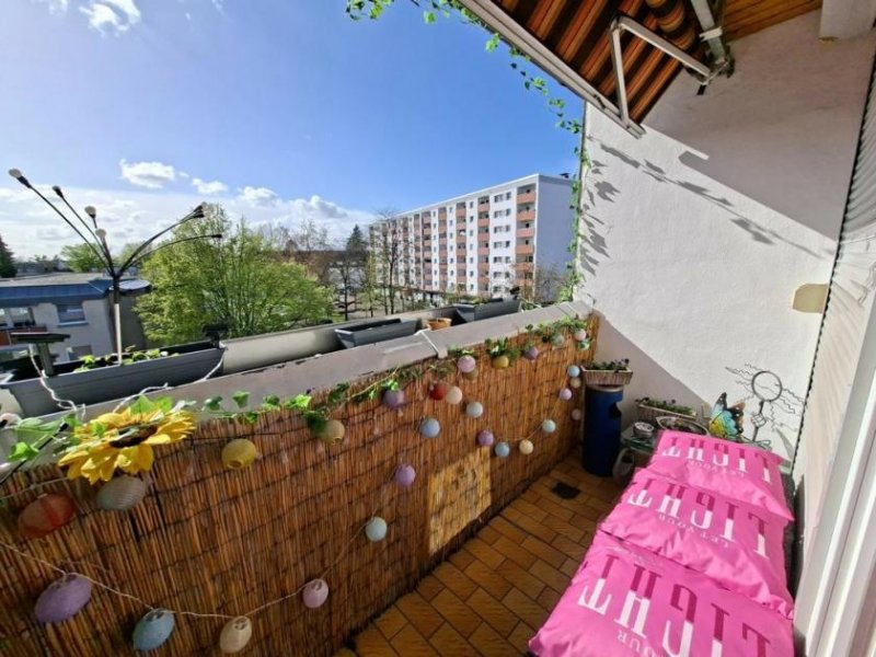 Köln CITYHOUSE: Gute Kapitalanlage 2 Zimmer Wohnung solide vermietet mit Balkon, Keller in zentraler Lage Wohnung kaufen