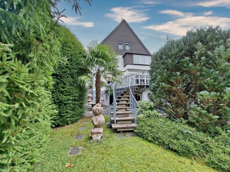 Köln CITYHOUSE: Charmante Villa mit Potential und Geschichte in bevorzugter Lage mit großem Grundstück Haus kaufen