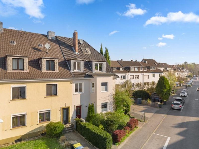 Köln Mehrfamillienhaus in Köln Brück – für Investoren oder zur Eigennutzung als Mehrgenerationenhaus Haus kaufen