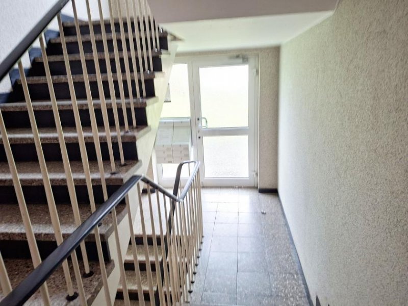 Köln CITYHOUSE: Gute Kapitalanlage, solide vermietete 2 Zimmer Wohnung mit Balkon, Keller, PKW Stellplatz Wohnung kaufen