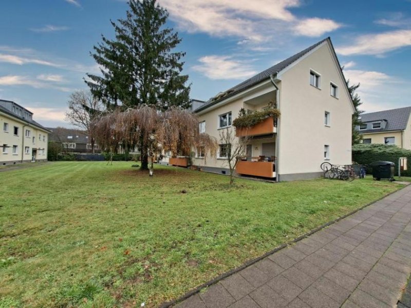 Köln CITYHOUSE: Gute Kapitalanlage, solide vermietete 2 Zimmer Wohnung mit Balkon, Keller, PKW Stellplatz Wohnung kaufen